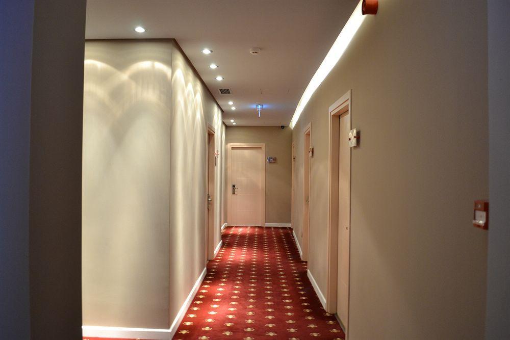 Sar'otel Boutique Hotel 4*