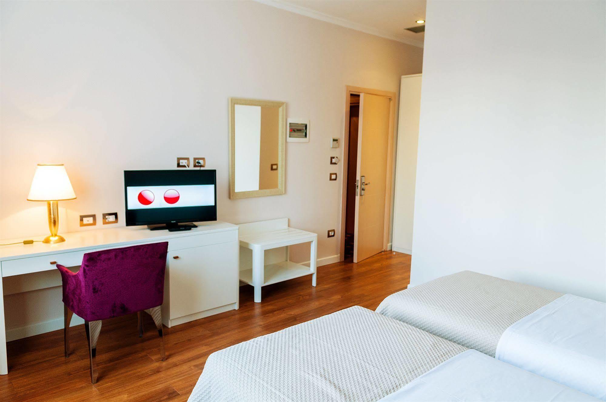 Sar'otel Boutique Hotel 4*